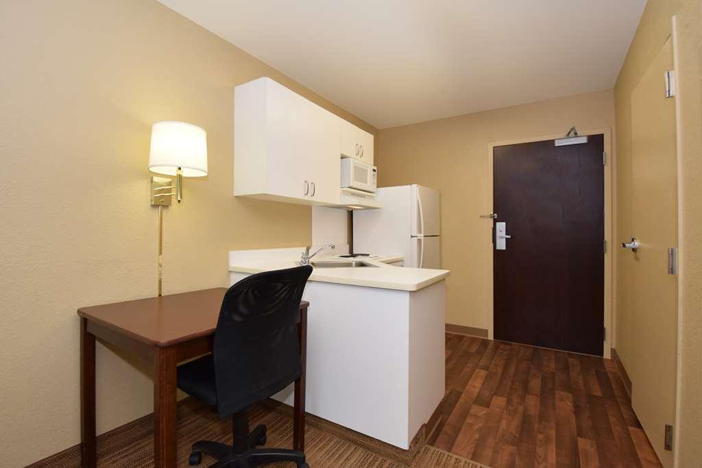 Extended Stay America Select Suites - Detroit - Roseville Δωμάτιο φωτογραφία